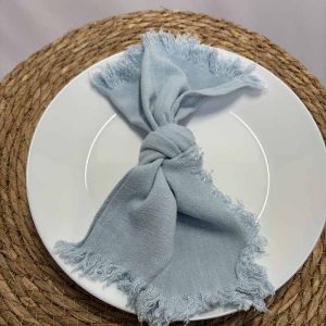 Serviette gaze de coton bleu à franges