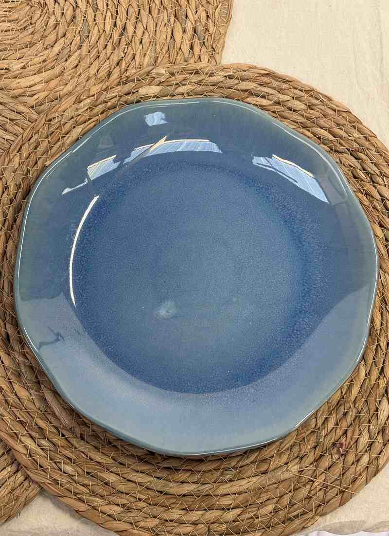 Assiette bleue dégradée