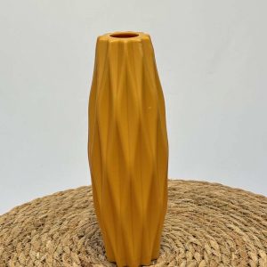 Vase jaune